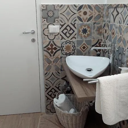 Apartment Francesca 2 *